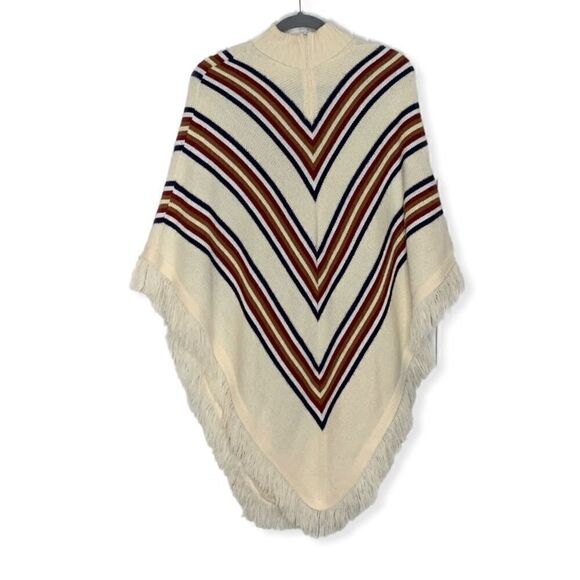 Hand knit Chevron Poncho - Picture 2 of 7